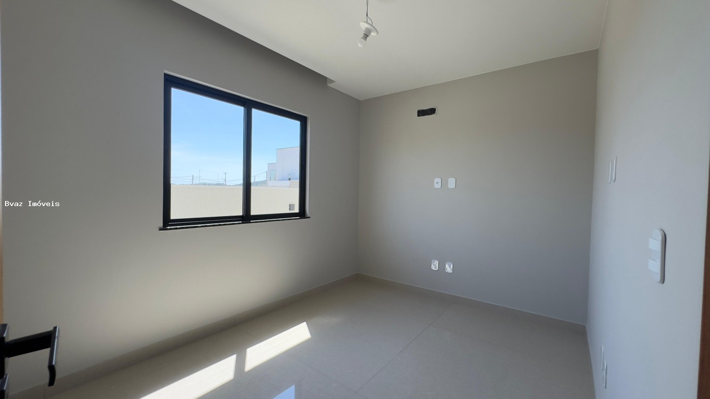 Casa, 3 quartos, 258 m² - Foto 35