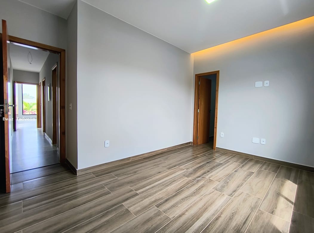 Casa, 3 quartos, 252 m² - Foto 9