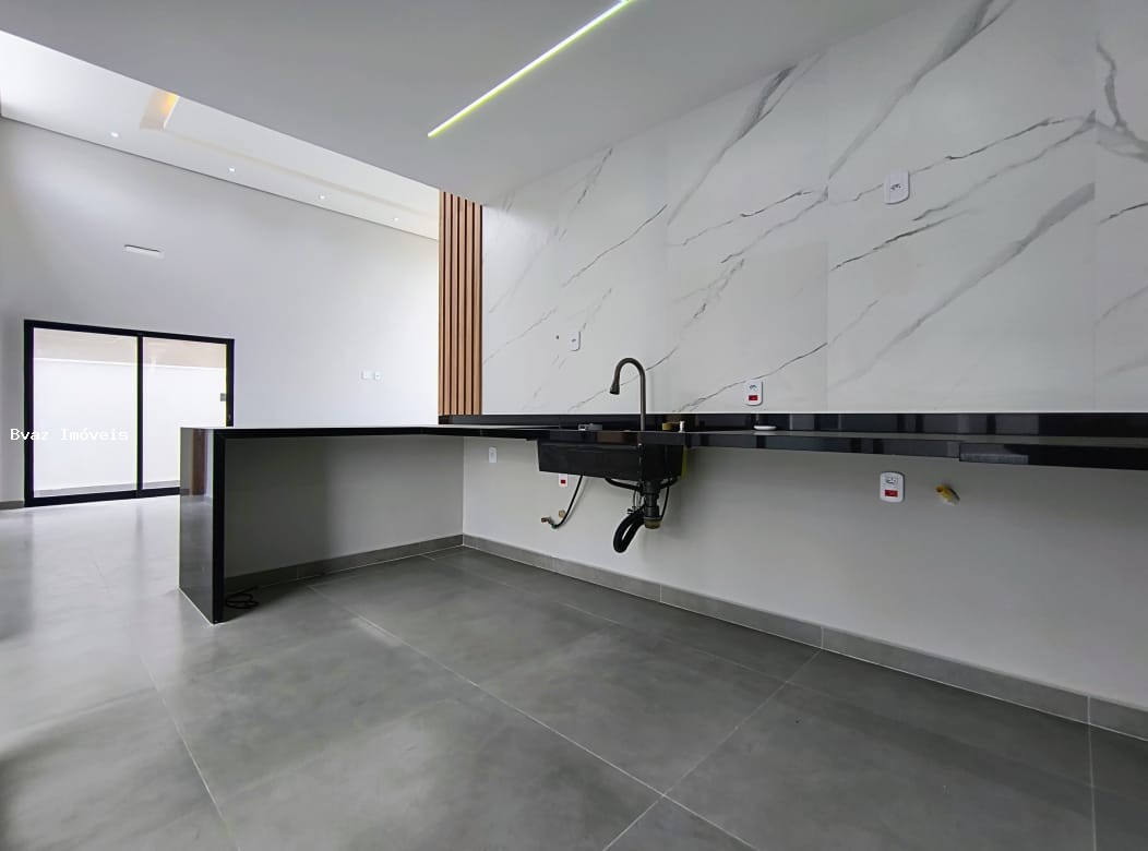 Casa, 3 quartos, 252 m² - Foto 25