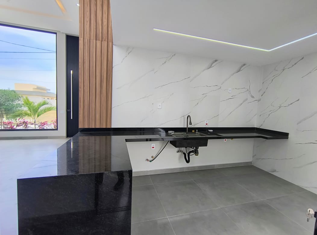 Casa, 3 quartos, 252 m² - Foto 28