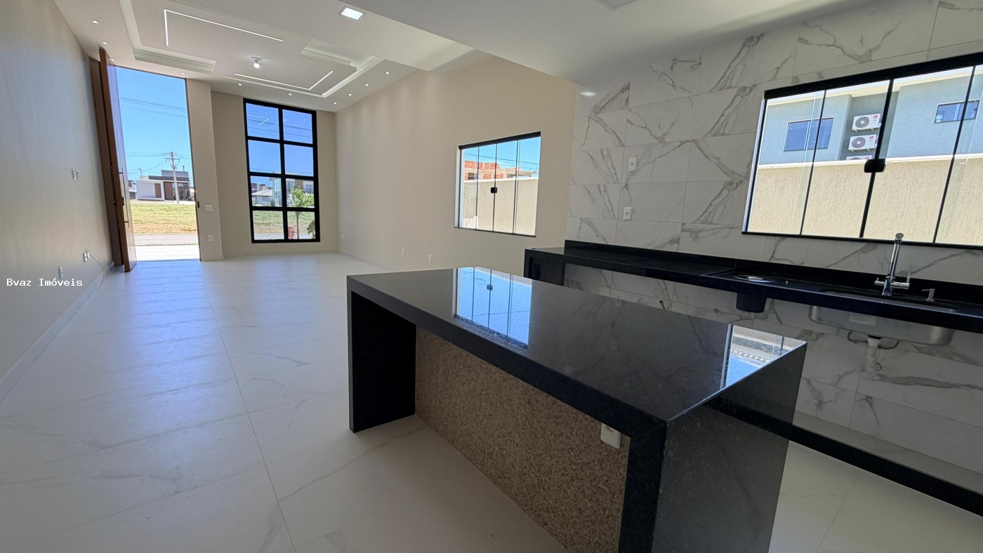 Casa, 3 quartos, 240 m² - Foto 11